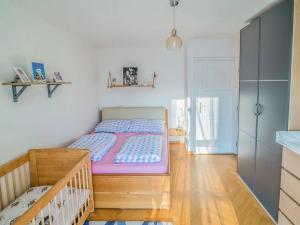 Pronájem bytu 3+kk, Praha - Nusle, náměstí Bratří Synků, 73 m2