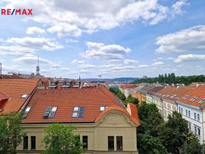 Pronájem bytu 2+kk, Praha, Domažlická, 62 m2