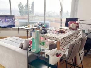 Pronájem bytu 2+kk, Praha, Mirovická, 59 m2