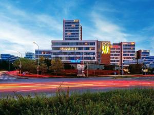 Pronájem obchodního prostoru, Praha, Bucharova, 1163 m2