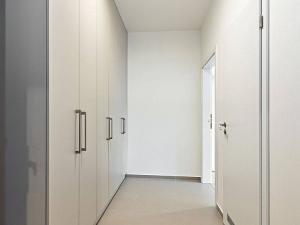 Pronájem bytu 2+kk, Praha - Hloubětín, Saarinenova, 64 m2