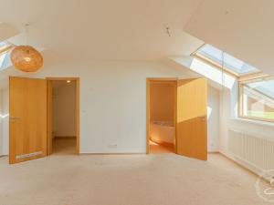 Prodej rodinného domu, Praha - Újezd nad Lesy, Lutínská, 220 m2