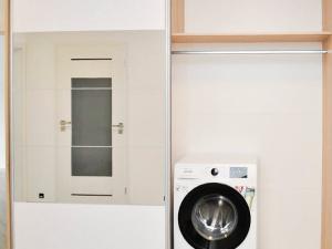 Pronájem bytu 3+kk, Praha - Troja, Lublinská, 68 m2