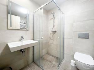 Pronájem bytu 2+kk, Praha - Řepy, Laudova, 58 m2