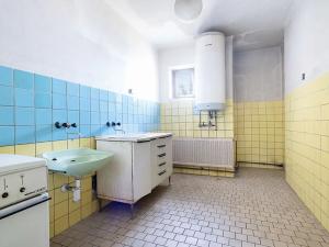 Prodej kanceláře, Praha - Strašnice, V korytech, 800 m2
