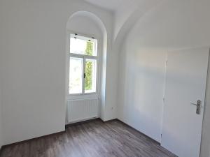 Prodej bytu 4+1, Karlovy Vary, Zámecký vrch, 118 m2