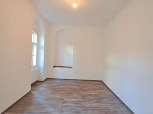 Prodej bytu 4+1, Karlovy Vary, Zámecký vrch, 118 m2