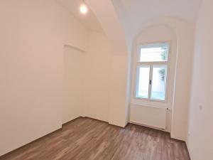 Prodej bytu 4+1, Karlovy Vary, Zámecký vrch, 118 m2