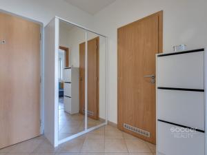 Pronájem bytu 2+kk, Praha - Kyje, Farkašova, 53 m2