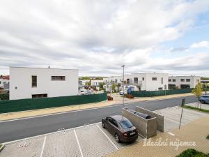 Pronájem bytu 2+kk, Praha - Dolní Počernice, Černodolská, 62 m2