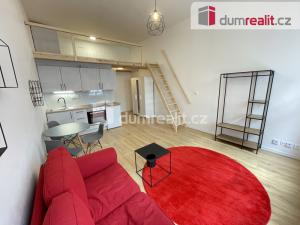 Pronájem bytu 1+kk, Praha - Smíchov, Na Valentince, 42 m2