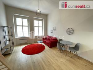Pronájem bytu 1+kk, Praha - Smíchov, Na Valentince, 42 m2