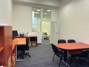 Pronájem kanceláře, Praha - Holešovice, Jankovcova, 68 m2