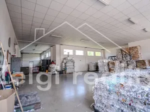 Pronájem výrobních prostor, Hustopeče, 608 m2