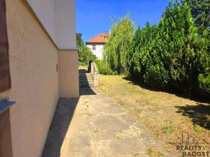 Prodej rodinného domu, Praha, V domově, 390 m2