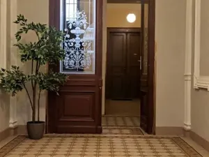 Pronájem bytu 2+1, Praha - Vinohrady, Perunova, 70 m2