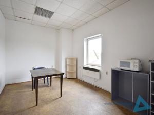 Pronájem skladu, Nová Paka - Štikov, 648 m2