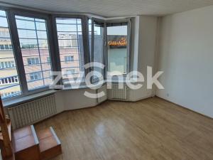 Pronájem bytu 1+kk, Zlín, Dlouhá, 25 m2