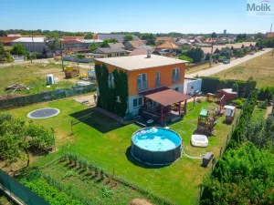 Prodej rodinného domu, Obříství, Povodňová, 150 m2