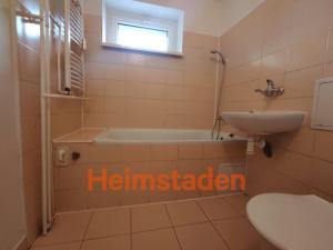 Pronájem bytu 2+1, Karviná - Nové Město, Erbenova, 48 m2