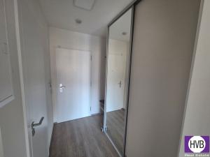 Pronájem bytu 1+kk, Praha, Výstavní, 38 m2