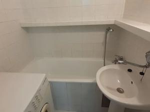 Pronájem bytu 2+1, Praha - Braník, Mezivrší, 65 m2
