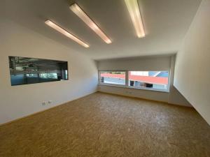 Pronájem skladu, Praha - Horní Počernice, Bystrá, 276 m2