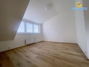 Pronájem bytu 2+kk, Praha - Chodov, Švabinského, 42 m2