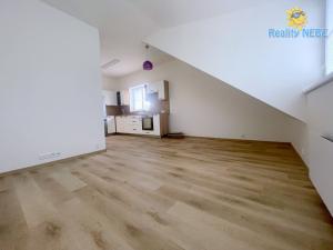 Pronájem bytu 2+kk, Praha - Chodov, Švabinského, 42 m2