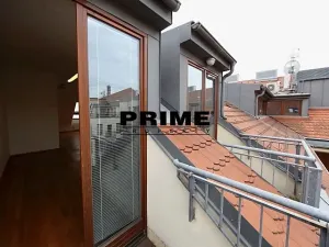 Pronájem kanceláře, Praha - Smíchov, Štefánikova, 129 m2