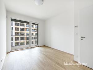 Pronájem bytu 3+kk, Praha - Hloubětín, Domalípova, 90 m2