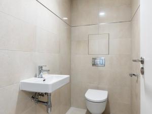 Pronájem bytu 3+kk, Praha - Hloubětín, Domalípova, 90 m2