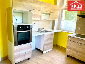 Prodej bytu 2+1, Karlovy Vary - Drahovice, Prašná, 53 m2