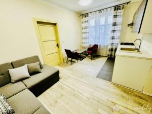 Prodej bytu 2+kk, Teplice - Trnovany, U Vlastního krbu, 50 m2