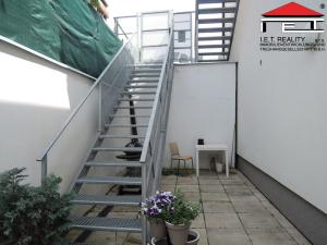 Prodej bytu 3+1, Praha - Lochkov, Cementářská, 88 m2