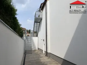 Prodej bytu 3+1, Praha - Lochkov, Cementářská, 88 m2