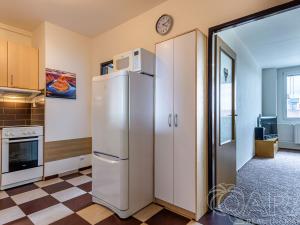 Pronájem bytu 2+1, Praha, Cukrovarská, 44 m2