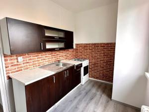Prodej bytu 1+1, Karviná, Sovova, 38 m2