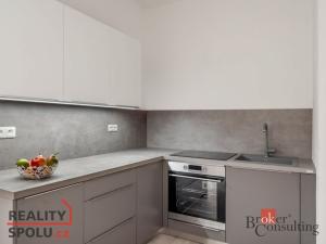 Pronájem bytu 3+1, Praha - Vršovice, Petrohradská, 70 m2