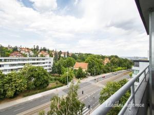 Pronájem bytu 2+1, Praha - Dejvice, Evropská, 76 m2