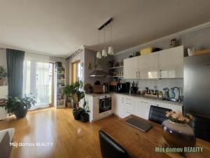 Pronájem bytu 2+kk, Praha - Holešovice, Komunardů, 60 m2