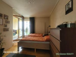 Pronájem bytu 2+kk, Praha - Holešovice, Komunardů, 60 m2