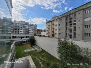 Pronájem bytu 2+kk, Praha - Holešovice, Komunardů, 60 m2