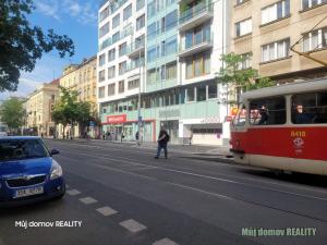 Pronájem bytu 2+kk, Praha - Holešovice, Komunardů, 60 m2