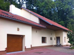 Prodej kanceláře, Praha - Hlubočepy, Nad konečnou, 250 m2