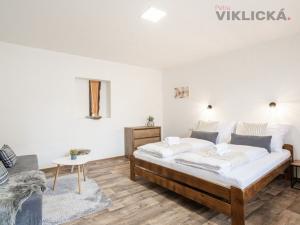 Prodej ubytování, Hlohovec, Hlavní, 1 m2