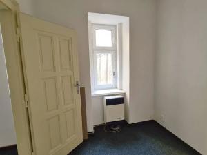 Pronájem kanceláře, Praha - Smíchov, Karla Engliše, 94 m2