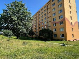 Prodej bytu 2+1, Bílina, Sídliště Za Chlumem, 60 m2
