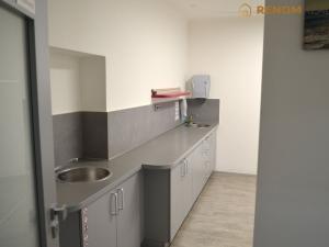 Pronájem obchodního prostoru, Olomouc, Opletalova, 85 m2