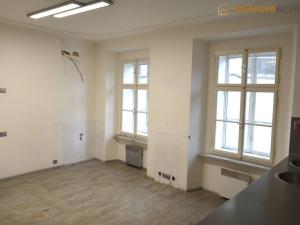 Pronájem obchodního prostoru, Olomouc, Opletalova, 85 m2